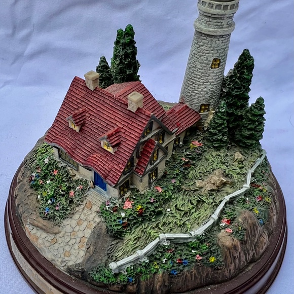 Thomas Kinkade "Clearing Storms" table top sculptures - Picture 6 of 8